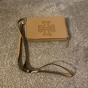 Tory Burch Crossbody Bag!!